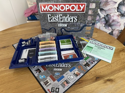 Eastenders monopoly hasbro - monopoly,