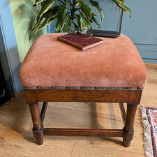 BEAUTIFUL VINTAGE FOOTSTOOL