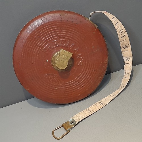 Vintage tape measure freemans - tape,