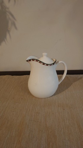 White wedgwood milk jug - white,