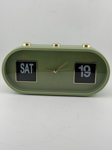 Poppy retro flip alarm - xo,