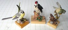 COUNTRY ARTISTS BIRD FIGURES ORNAMENTS X 3 WOODPECKER WAGTAIL GOLDCREST