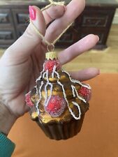 DELIGHTFUL CUPCAKE CHRISTMAS DECORATION VGC QUIRKY KITSCH