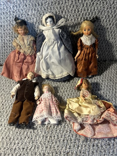Vintage dolls house figures - vintage,