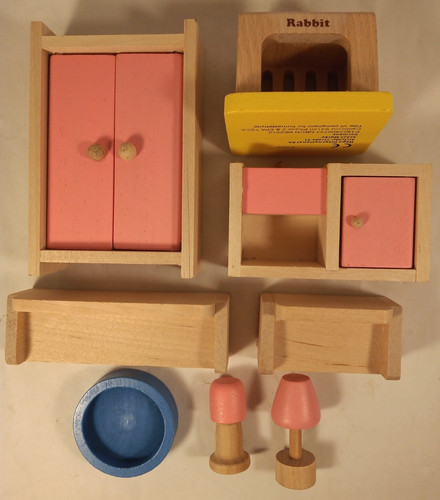 Mixed lot wood dollhouse - mixed,