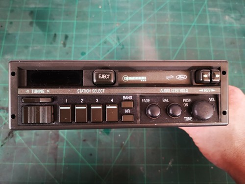 Ford 2000 radio cassette - 2000,