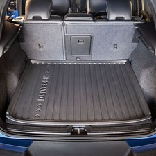 DriveDen Tailored Fitted Black Rubber Car Boot Liner Mat to fit Volvo XC40 17-25