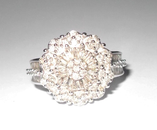 7ct diamond flower - 0.7ct,