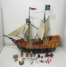 Playmobil 5135 Pirate Ship Figures And Accessories