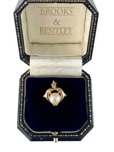Cultured pearl dolphin pendant - cultured,