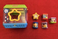 Fisher Price 2003 Vintage Peek A Boo Musical Shape Sorter & 5X Blocks. 