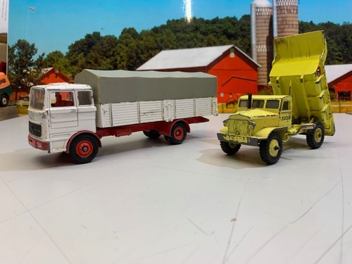Dinky farm euclid - dinky.farm.1:43.euclid, tipping