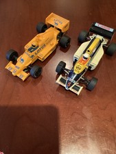 2 SCALEXTRIC   F1  CARS -LOTUS HONDA C434/CANON HONDA C426