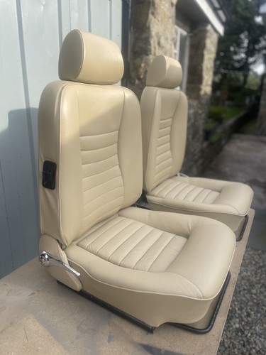 Jaguar xjs front seats - -, cream
