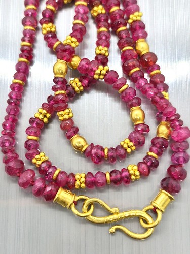 22ct solid gold gemstone - solid,
