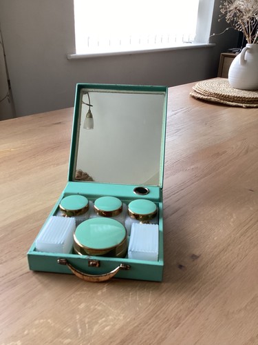 Vintage 1950 green sirram - green,