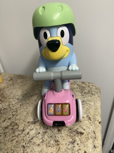 Bluey scooter time - scooter,
