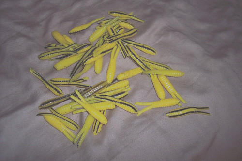 Yellow beetle spinner bait - 50,