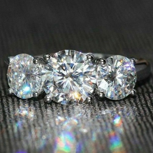 Round ctw diamond trilogy - ctw,