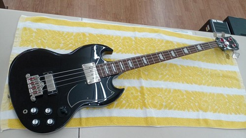 Epiphone electric bass - eb-3,