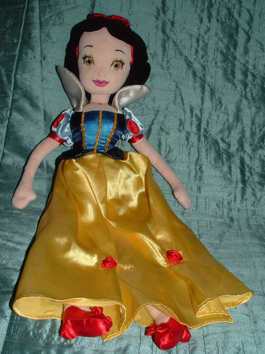 Disney store snow white - snow,