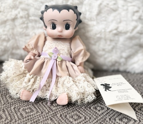 Vintage porcelain doll baby - vintage,