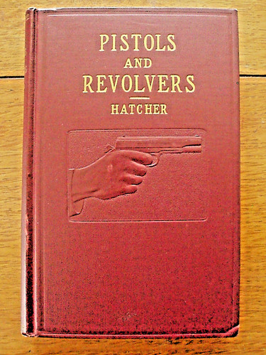 Pistols and revolvers - revolvers,
