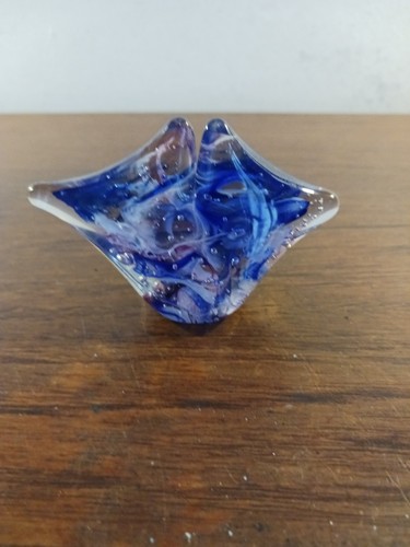 Diamond isle sculptured glass - diamond,