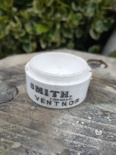 Vintage smith chemist ventnor - chemist,