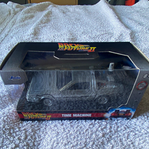 Jada hollywood rides delorean - hollywood,