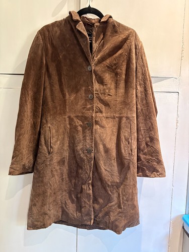 Halston studio size - halston,