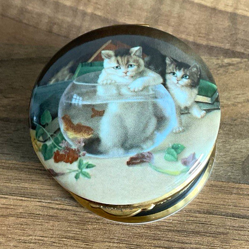 Falcon china vintage hinged - falcon,