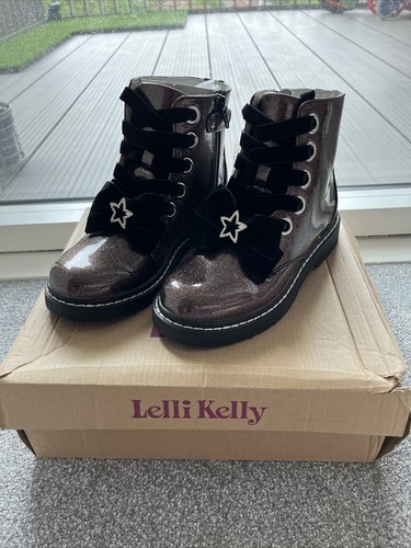 Brand new with - box, lelli