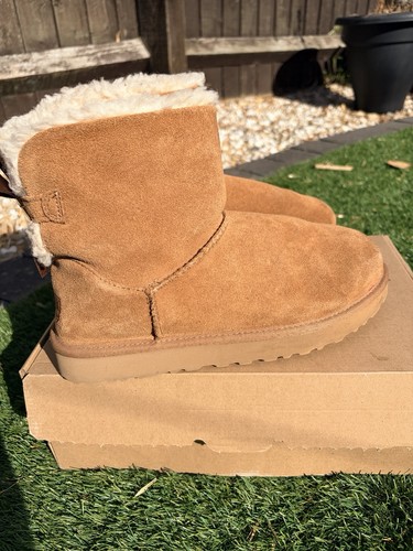 Ugg bailey bow boots size - bow, ii