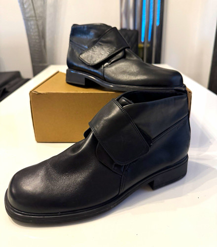 Black leather chukka ankle - black,