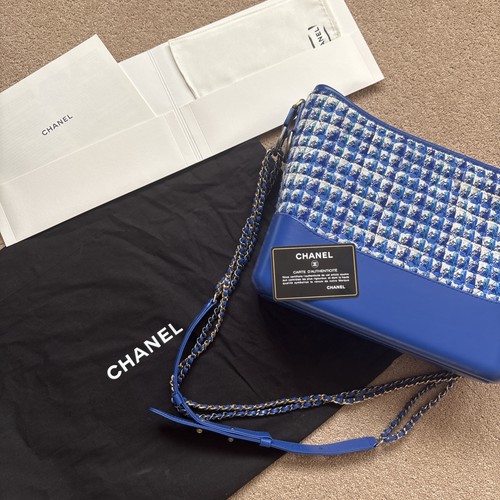Chanel handbag used - chanel, once