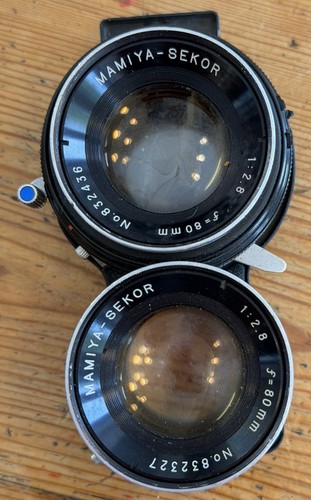 Mamiya sekor 80mm 8 blue - f/2.8,