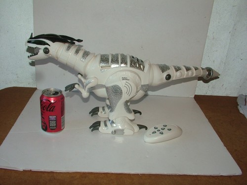 Wowwee inch roboraptor - wowwee,