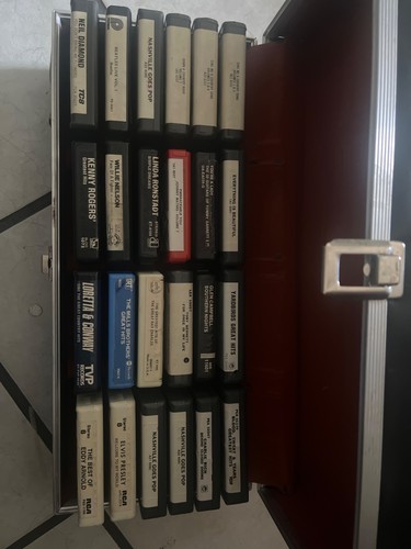 Lot eight track - lot, tapes