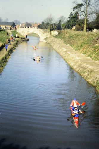 Kennet avon canal canoe - kennet,
