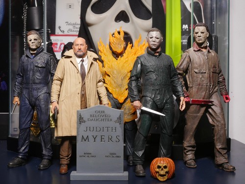 Neca halloween bundle - halloween, lot