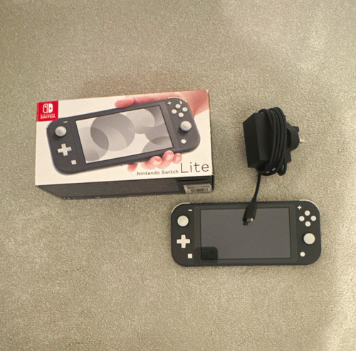 Nintendo switch lite - nintendo,