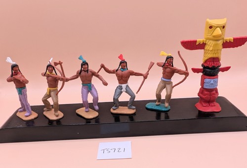 Timpo indians with totem - indians, pole