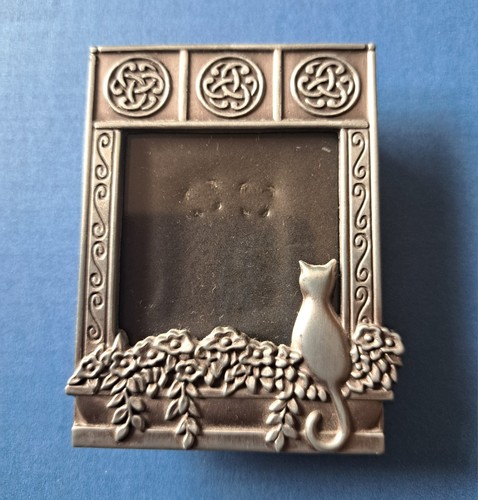 Minature picture frame vintage - picture,