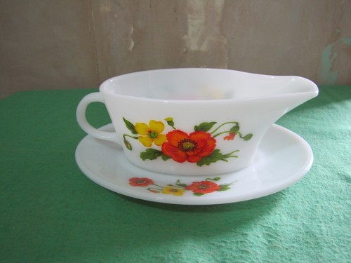 Vintage pyrex gravy boat - vintage,