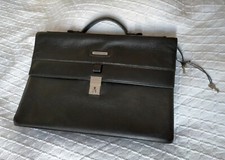Vintage Burberry leather black briefcase with carry handle and lockable