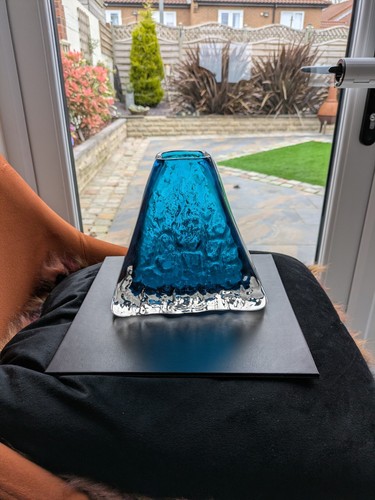 Whitefriars glass pyramid - whitefriars, vase