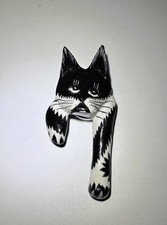 T.U.K. Shoes Rare Hand Painted Wood Black & White Kitty Cat Jacket Button Cover