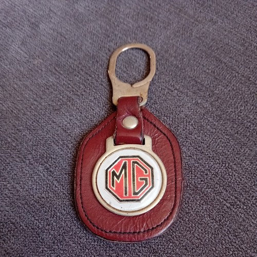 Genuine leather keyring - mg,