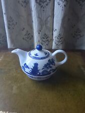 Ringtons Exclusive Willow Pattern      H.  11.5cm,  W.  Spout to Handle 16.5cm